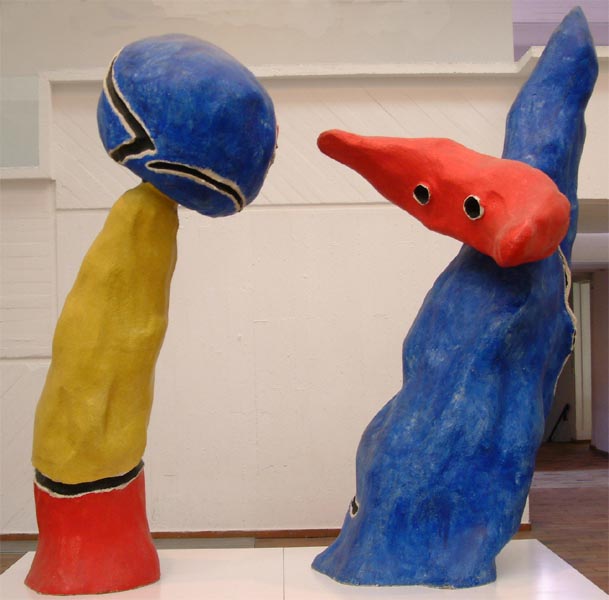 Parella d'enamorats dels jocs de flors d'ametller, 1975